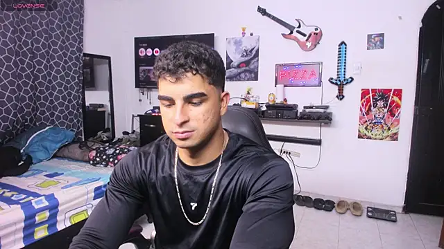 cJuan111 online show from February 2025 12:21:02 AM