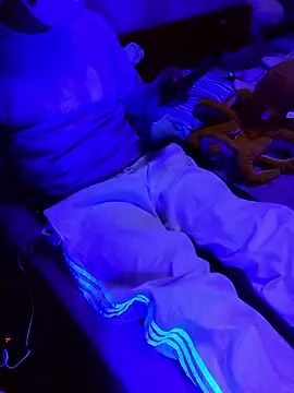 creamlive97 online show from February 2026 12:06:01 PM