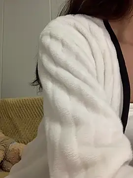 Aimeil online show from December 2024 03:20:02 PM