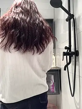 Aimeil online show from January 2025 02:42:02 PM