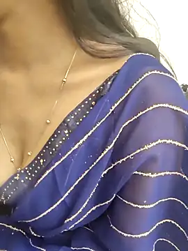 Snapshot of beby_girLL chatting on February 2026 04:49:02 AM beby girLL online show from February 2026 04:49:02 AM