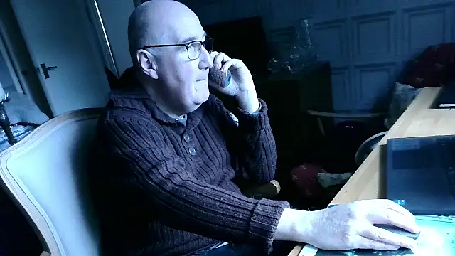 Adamdaddybear online show from February 2025 12:06:01 PM