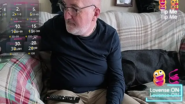 Adamdaddybear online show from September 2025 01:45:01 PM