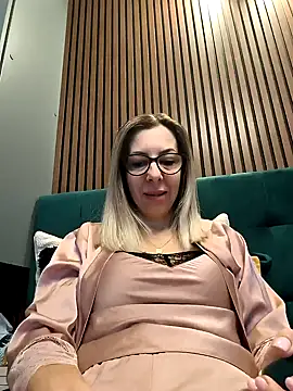 Snapshot of SukyGirl chatting on December 2024 07:59:02 AM SukyGirl online show from December 2024 07:59:02 AM