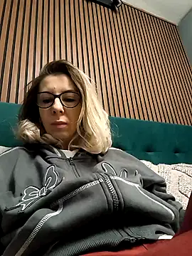 Snapshot of SukyGirl chatting on February 2025 06:29:02 AM SukyGirl online show from February 2025 06:29:02 AM
