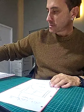 Lucas   81 online show from December 2025 05:31:02 PM