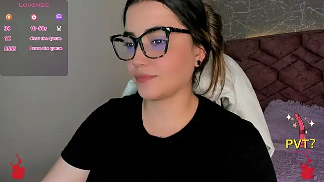 Lucia star   online show from December 2024 07:16:01 PM