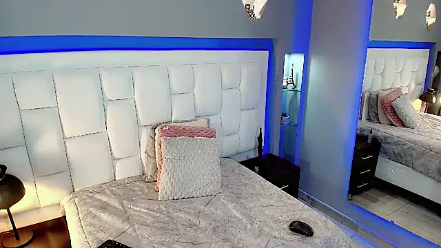 CuteAri online show from January 2025 12:17:02 AM