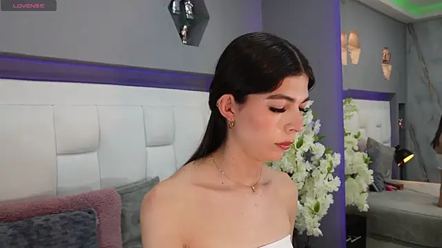 CuteAri online show from September 2025 08:32:02 PM