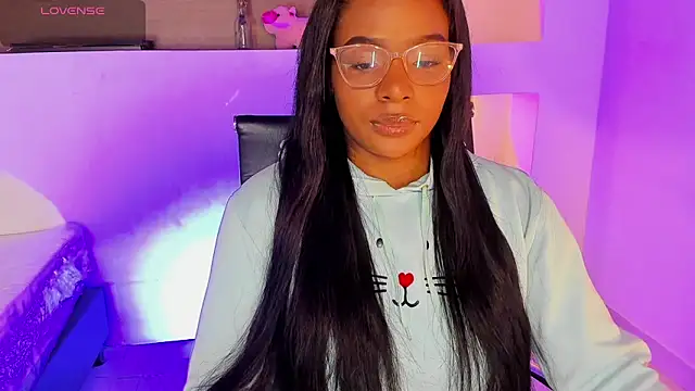 Snapshot of IvyBliss8 chatting on January 2025 12:06:01 PM IvyBliss8 online show from January 2025 12:06:01 PM