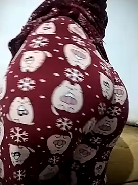 Snapshot of Dalou3a69 chatting on February 2025 07:35:02 PM Dalou3a69 online show from February 2025 07:35:02 PM