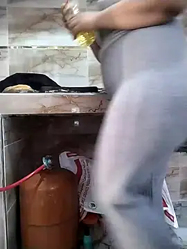 Snapshot of Dalou3a69 chatting on February 2025 05:01:02 PM Dalou3a69 online show from February 2025 05:01:02 PM