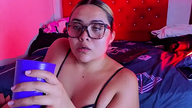 Snapshot of Agatha_humidity chatting on April 2026 05:51:02 AM Agatha humidity online show from April 2026 05:51:02 AM