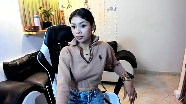 Perla prg online show from April 2026 01:36:02 PM