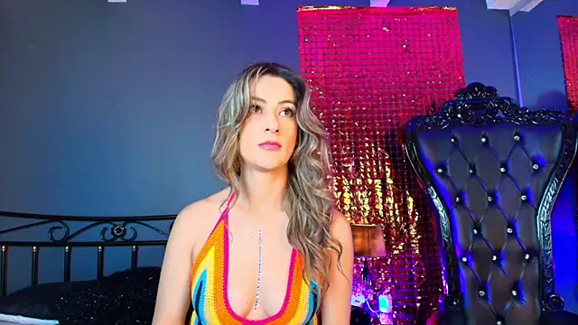 AryTorres  online show from October 2025 10:37:02 AM