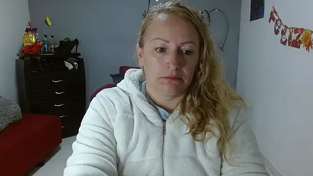 emperabigbootybigass online show from March 2025 12:30:02 PM