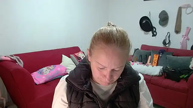 emperabigbootybigass online show from February 2026 12:32:02 PM