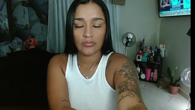 KatalinnaBrown online show from November 2025 10:18:02 AM