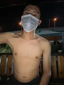 Benson18y online show from October 2025 03:57:02 PM