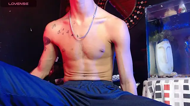 Godly huan online show from December 2025 11:04:02 AM