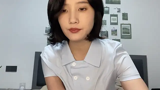 Snapshot of Arrebo1 chatting on December 2024 07:03:01 AM Arrebo1 online show from December 2024 07:03:01 AM