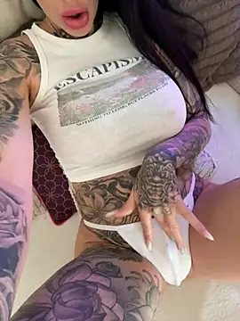 MeganWitch online show from April 2026 08:28:02 AM
