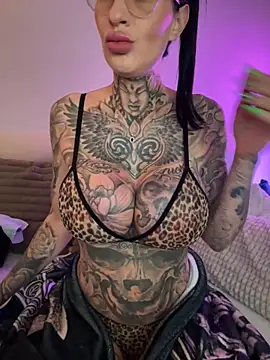 MeganWitch online show from June 2026 05:11:02 PM