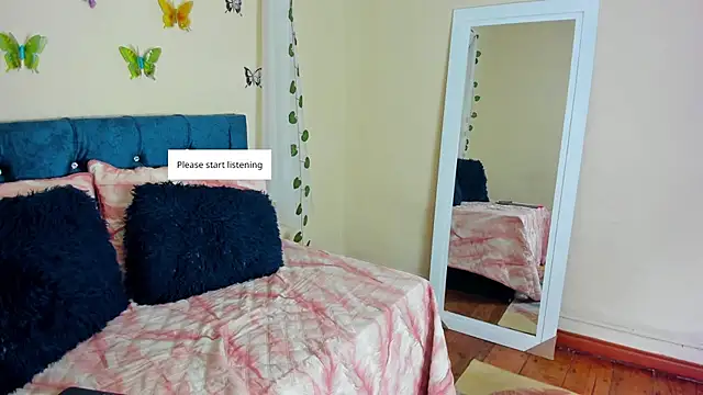 cristalwalker   online show from September 2025 11:44:02 AM