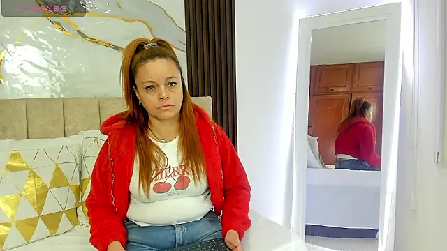 cristalwalker   online show from January 2026 10:31:02 AM