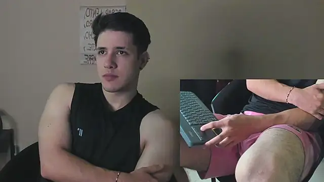 Snapshot of Adan_rivas_ chatting on June 2026 03:36:01 PM Adan rivas online show from June 2026 03:36:01 PM