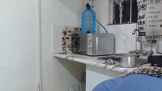 Snapshot of Hotty-boobsxxx chatting on January 2025 09:58:01 PM Hotty-boobsxxx online show from January 2025 09:58:01 PM