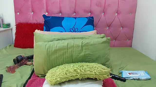 Snapshot of Hotty-boobsxxx chatting on February 2025 04:48:01 PM Hotty-boobsxxx online show from February 2025 04:48:01 PM