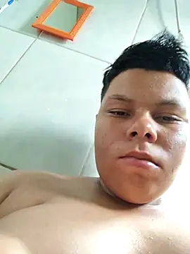 putoso031 online show from March 2025 06:44:02 PM