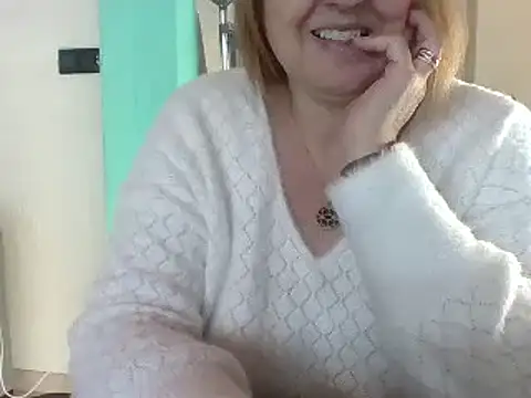 Sandcoq online show from December 2024 01:05:02 PM