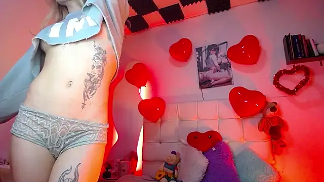 Snapshot of kaoz_36 chatting on February 2025 08:11:02 PM kaoz 36 online show from February 2025 08:11:02 PM