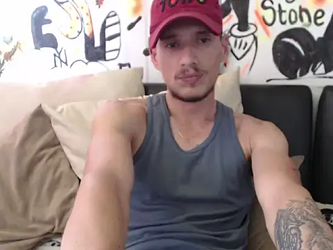 roystonee01 online show from September 2025 05:16:02 PM