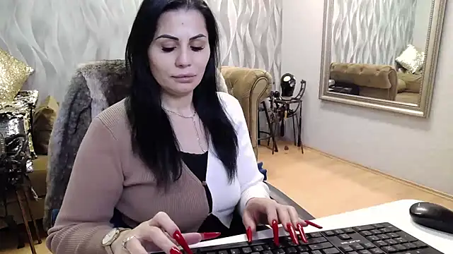 Snapshot of Sara_Poison chatting on October 2025 02:43:02 AM Sara Poison online show from October 2025 02:43:02 AM