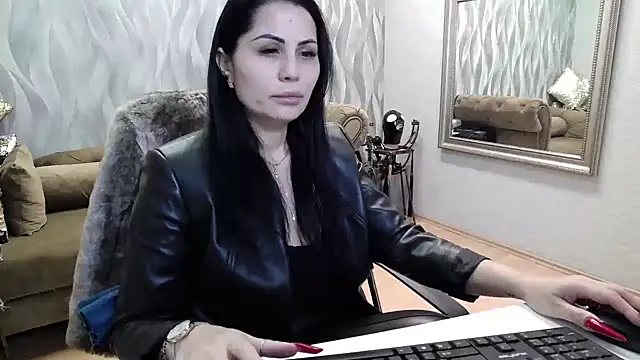 Snapshot of Sara_Poison chatting on October 2025 03:39:02 AM Sara Poison online show from October 2025 03:39:02 AM