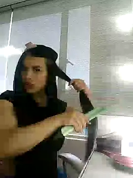 Snapshot of GreizSub chatting on December 2024 04:17:01 PM GreizSub online show from December 2024 04:17:01 PM