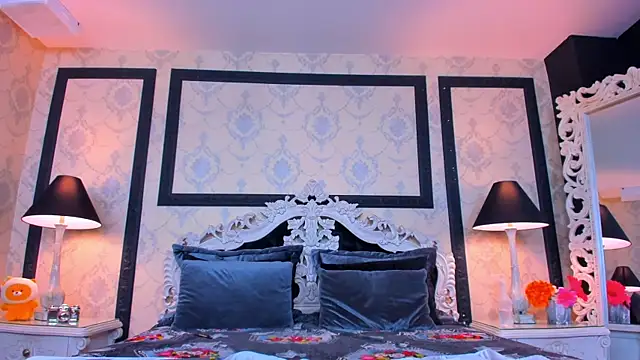 ImSophiie online show from February 2025 08:03:01 PM