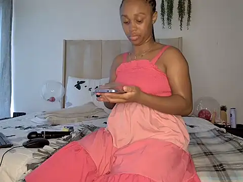 Snapshot of Pearl_00 chatting on March 2025 01:38:02 PM Pearl 00 online show from March 2025 01:38:02 PM