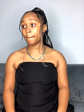 Snapshot of Pearl_00 chatting on September 2025 04:45:01 PM Pearl 00 online show from September 2025 04:45:01 PM