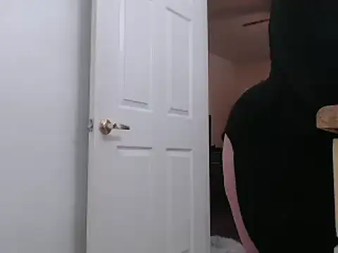 AlyssiaAmoreXO online show from February 2025 06:12:01 PM