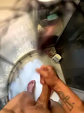 lescro95  online show from October 2025 08:48:02 AM