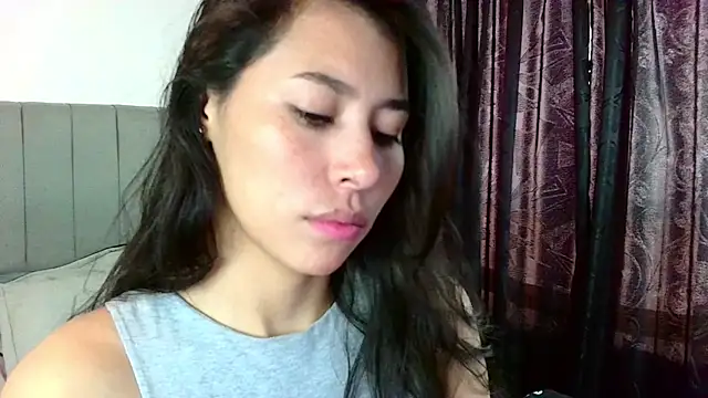 Snapshot of _joy_yva chatting on December 2024 04:28:02 PM joy yva online show from December 2024 04:28:02 PM