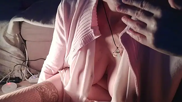 VeneRed online show from February 2025 07:14:01 PM