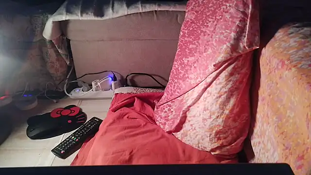 VeneRed online show from March 2025 12:42:02 AM