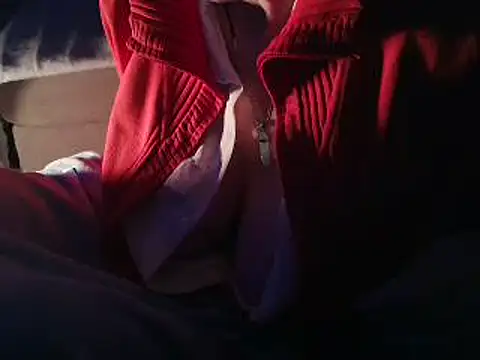 VeneRed online show from March 2025 09:54:02 PM