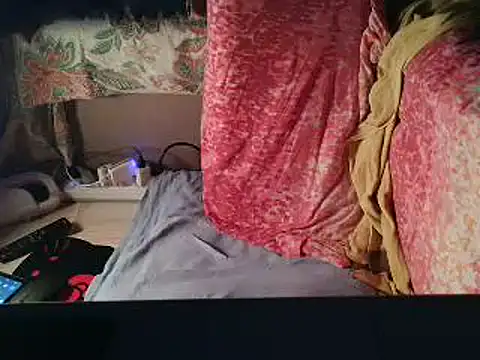 VeneRed online show from March 2025 06:52:01 PM