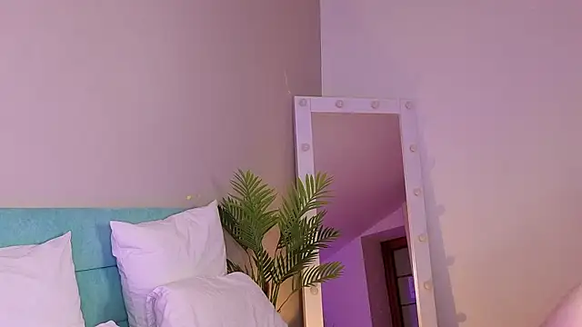 L1ittle kitty  online show from March 2026 06:39:01 AM